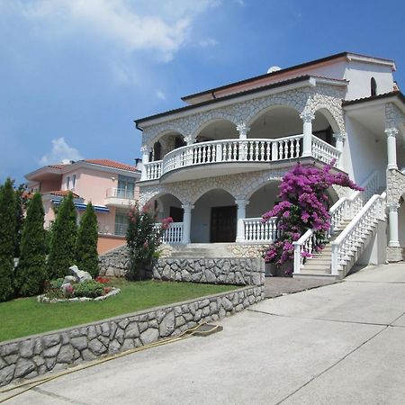 Apartments Villa Sandra Opatija Exteriör bild